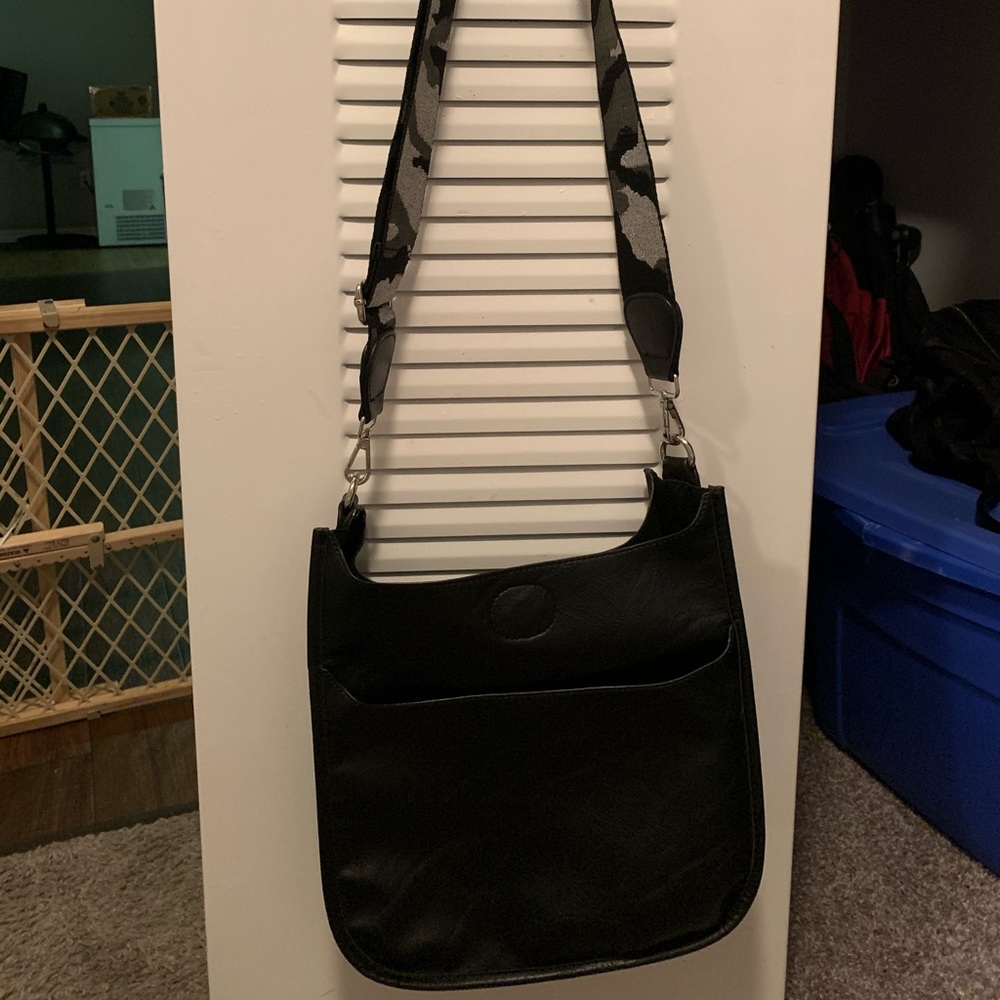 Crossbody purse